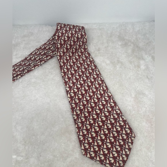 Christian Dior tie - Picture 1 of 5